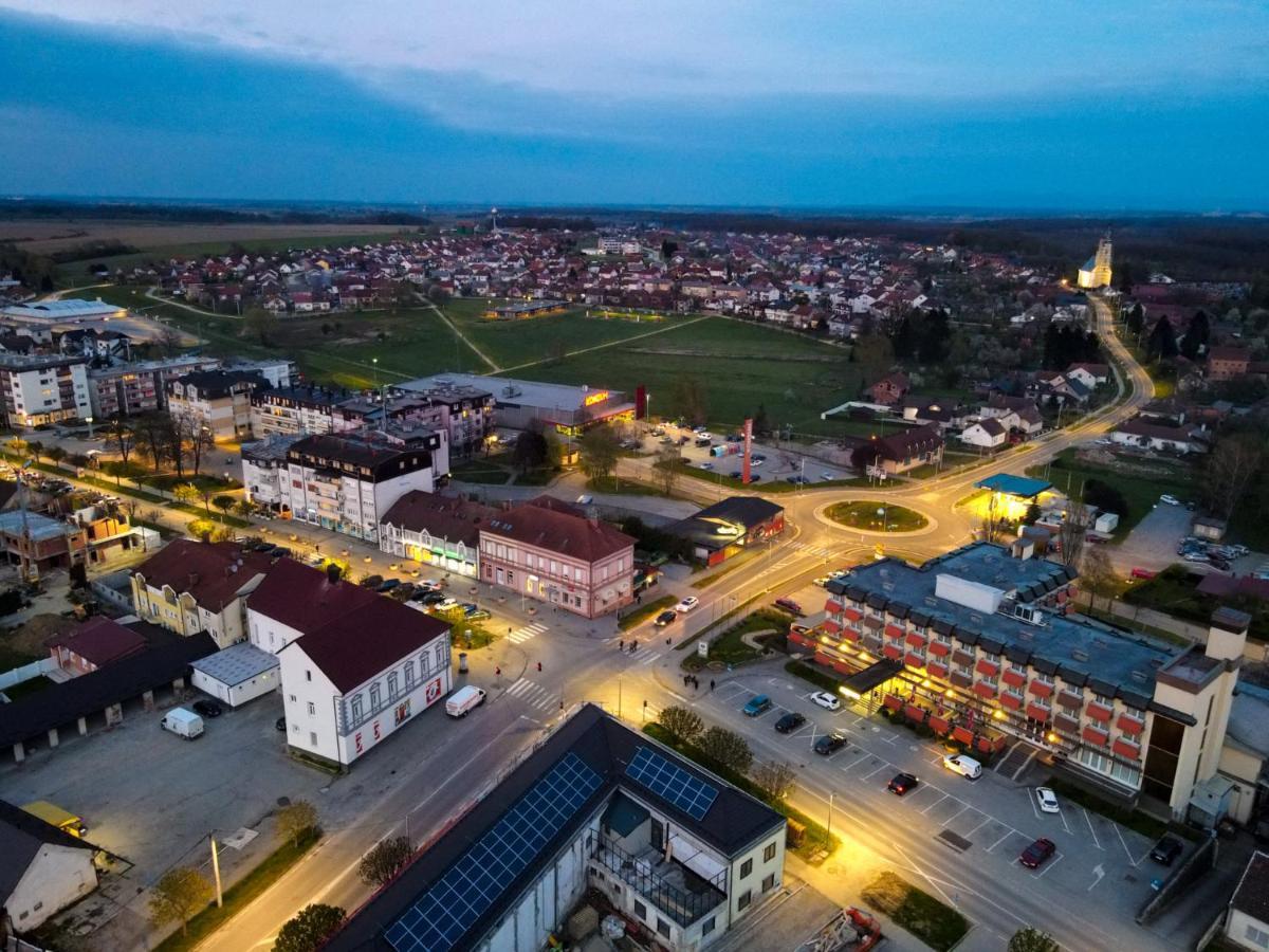 Hotel Garic Garesnica Екстериор снимка