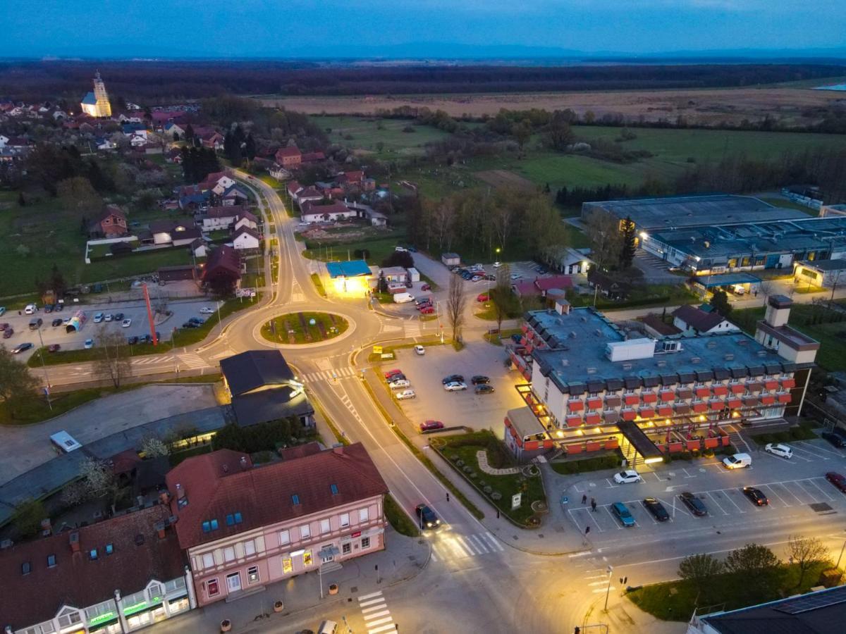 Hotel Garic Garesnica Екстериор снимка