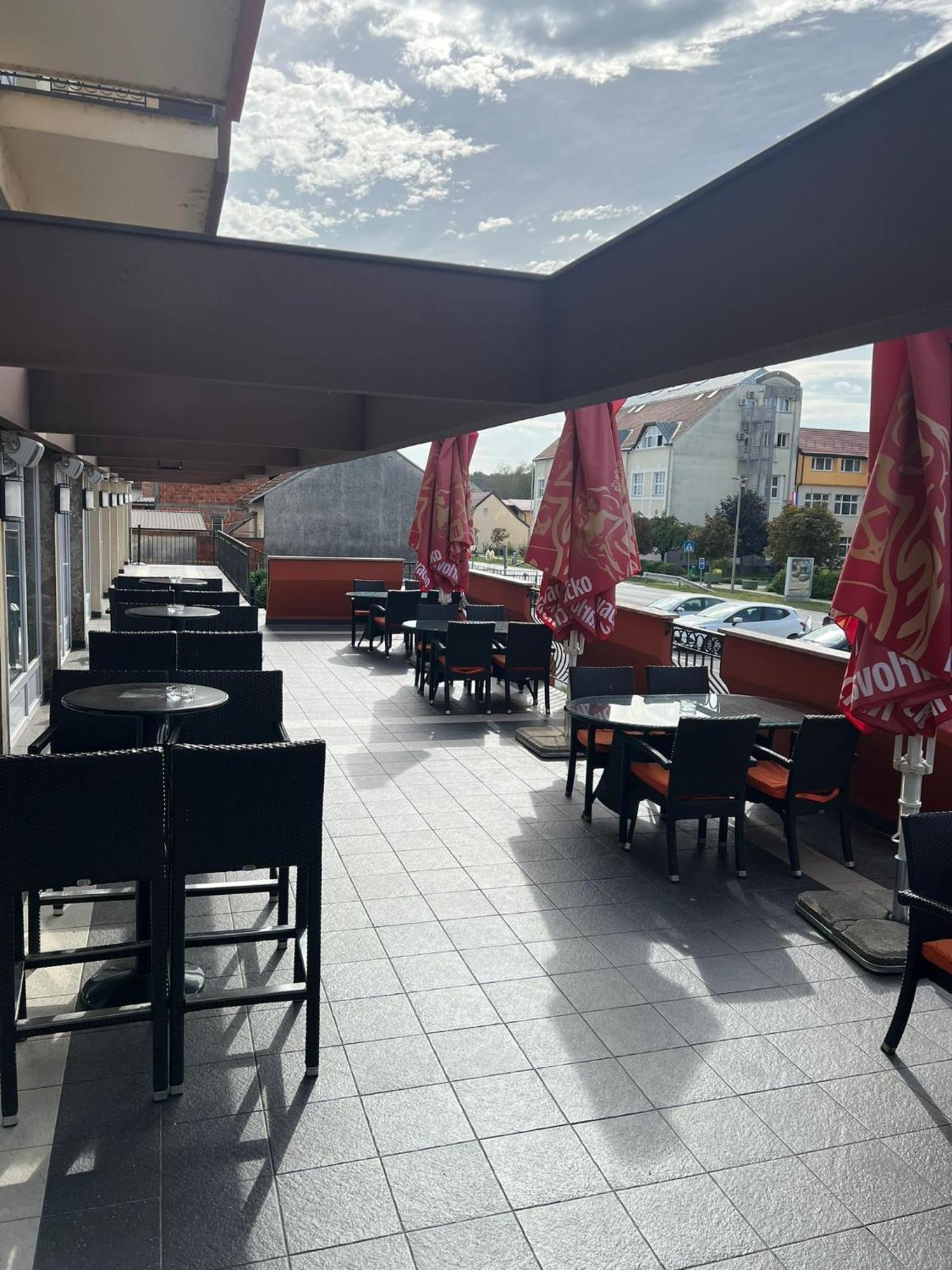 Hotel Garic Garesnica Екстериор снимка