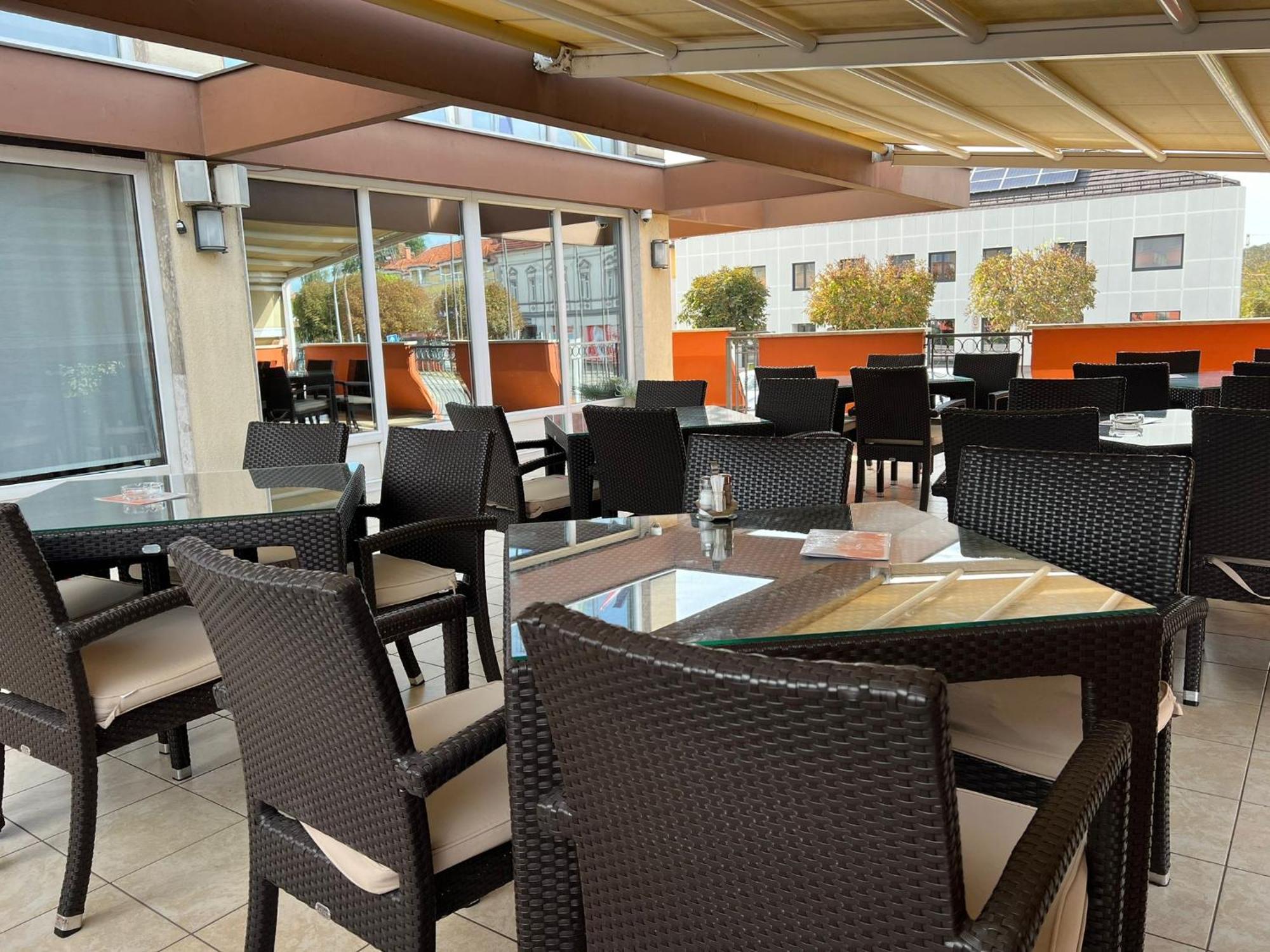 Hotel Garic Garesnica Екстериор снимка