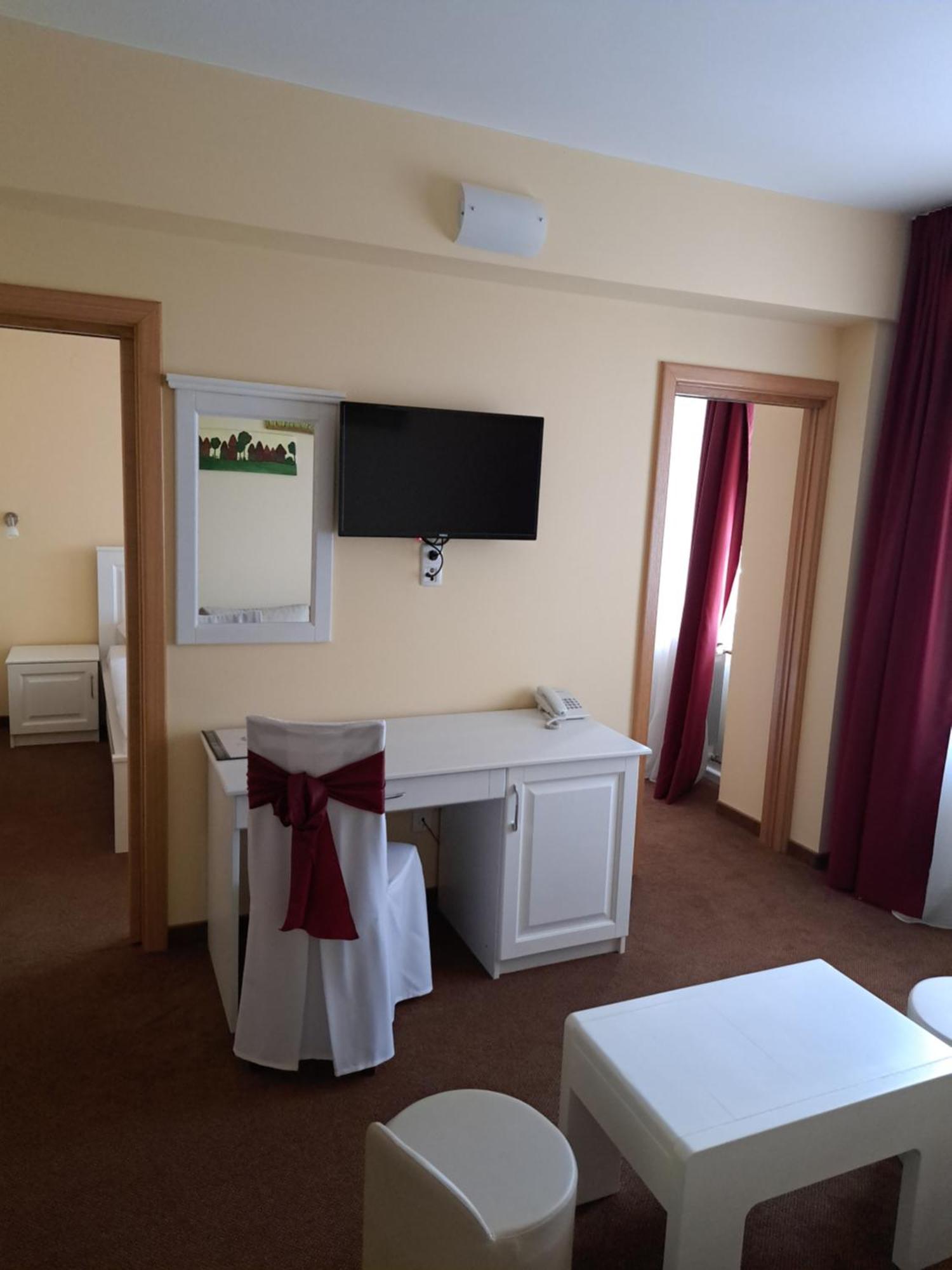 Hotel Garic Garesnica Екстериор снимка